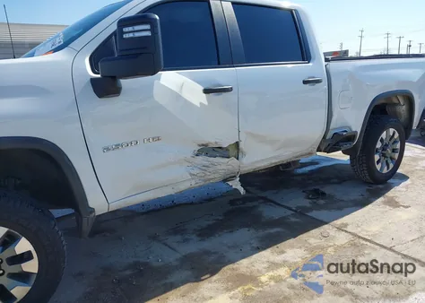 2022 Chevrolet Silverado 2500Hd 4Wd Standard Bed Custom from USA, damaged, VIN 1GC1YME79NF313613